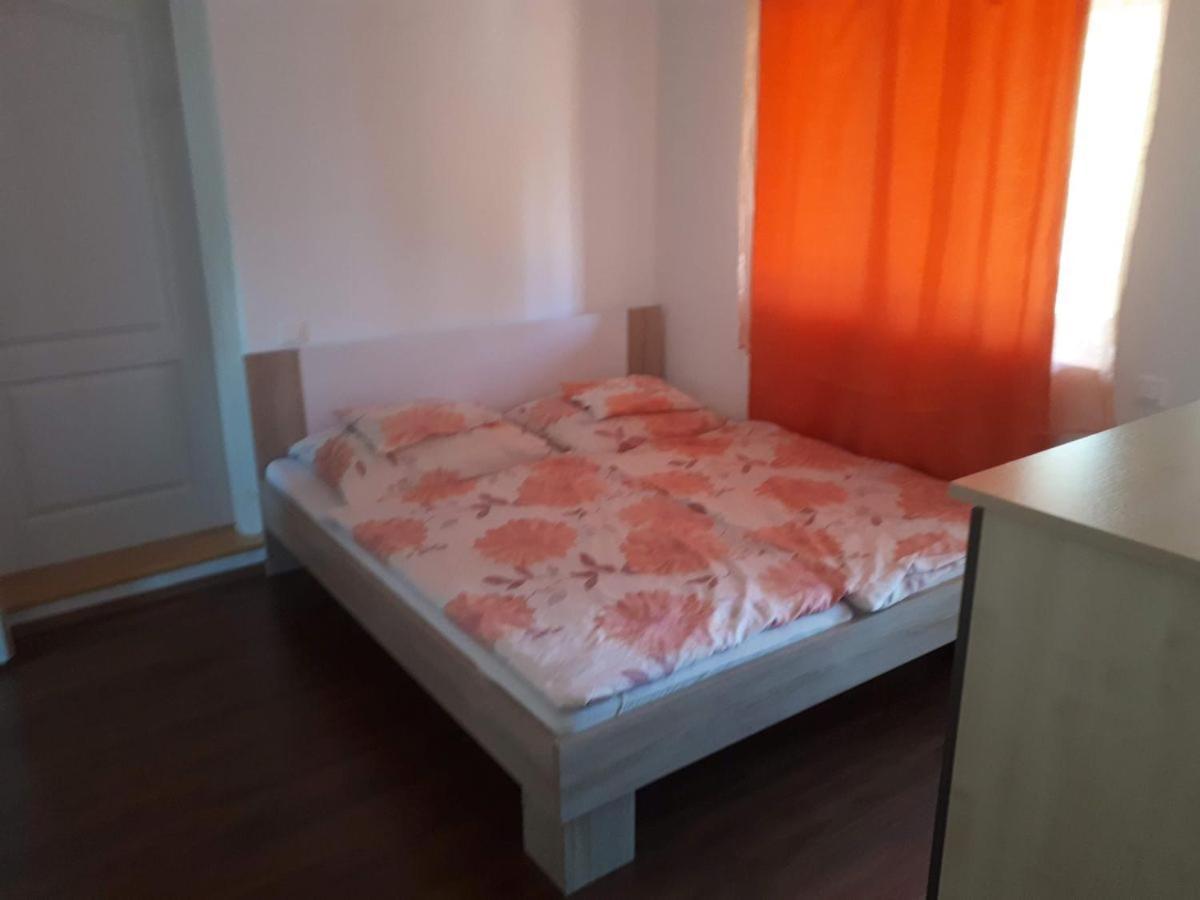 Ferienhaus Judit Alsóörs Εξωτερικό φωτογραφία